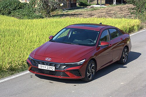 יונדאי ELANTRA HEV